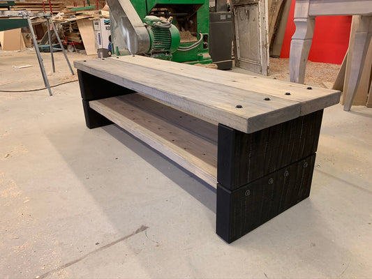 Tukki TV stand
